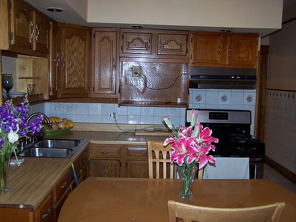 4th image of 2837 S Hamlin Ave
