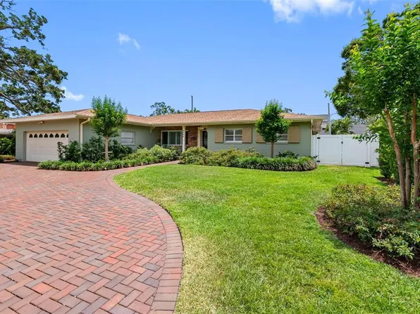 8300 37th Ave N, Saint Petersburg, FL 33710