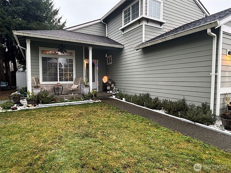 3rd image of 4705 Blueberry Court SE