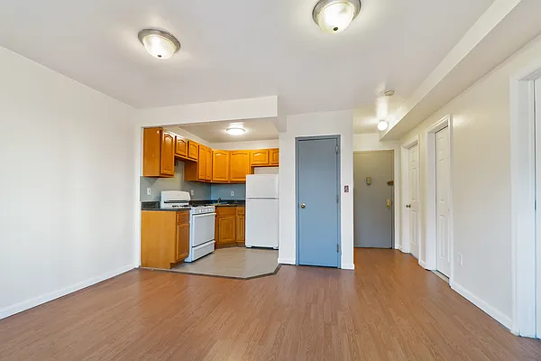 Rented by Corcoran | media 14