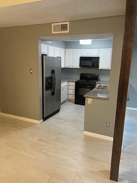 2 bed, 1.5 bath, 1216 sqft, $1,595 — Photo 4