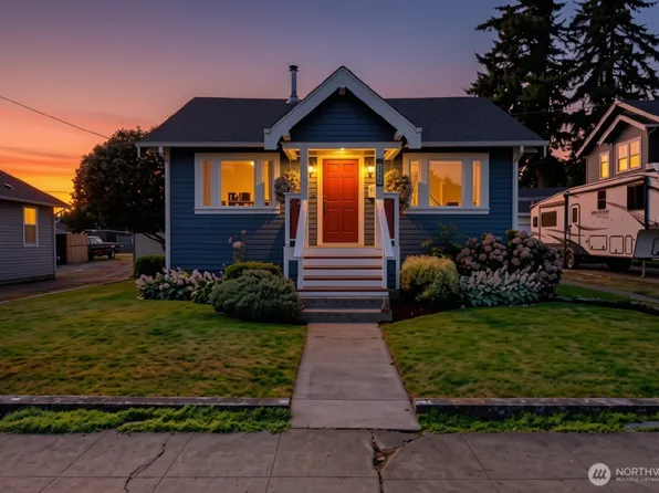 1138 Pioneer Street, Enumclaw, WA 98022