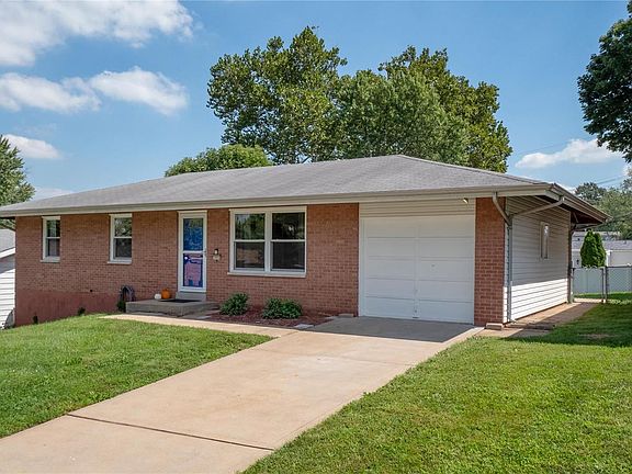 2nd image of 10934 Acton Dr