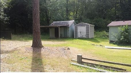 2nd image of 1907 Spirit Lake Hwy