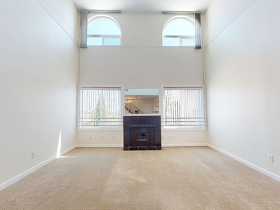 5th image of 1538 Stoner Ave APT 302