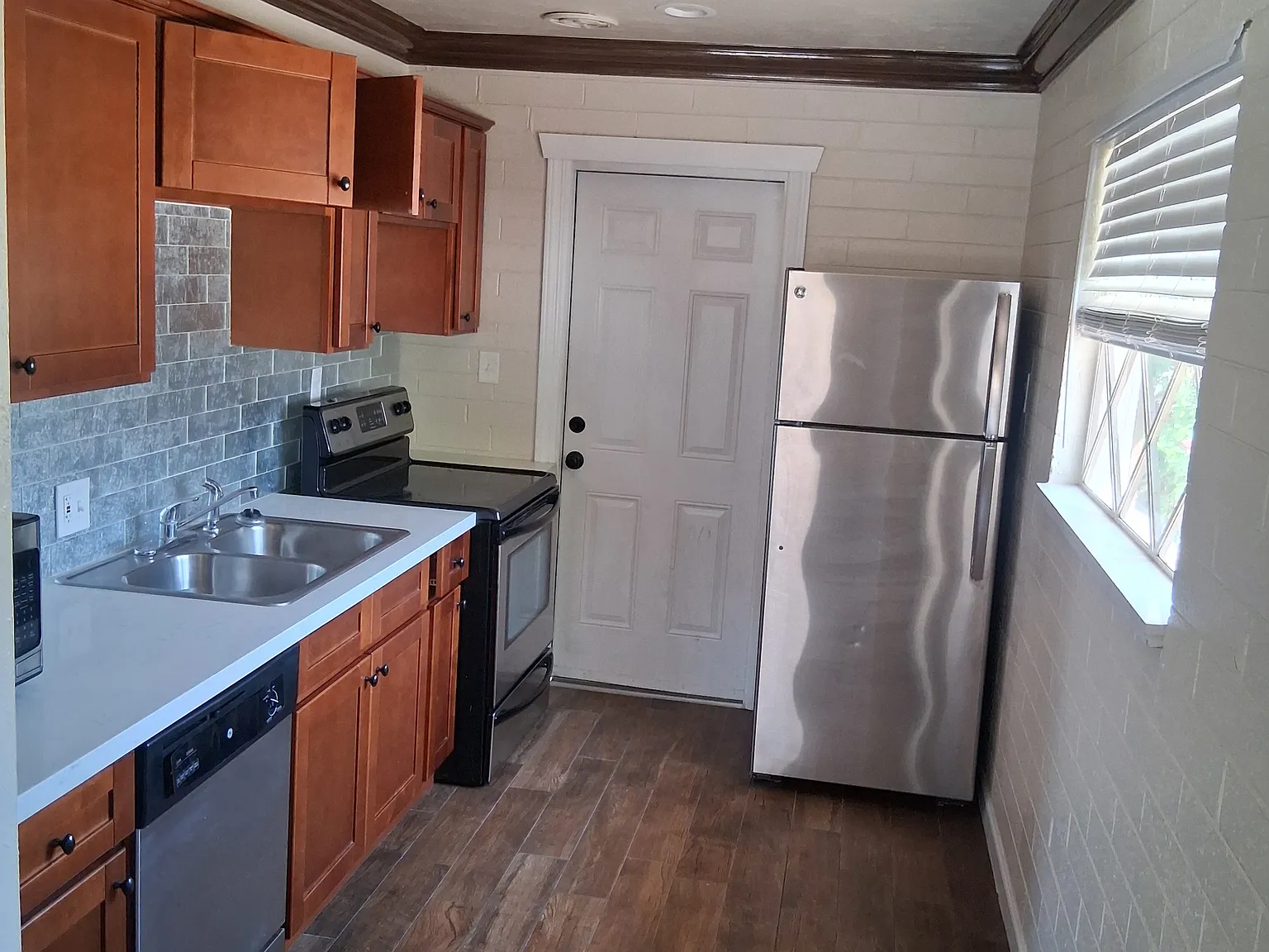 1 bed, 650 sqft, $1,250 — Photo 1