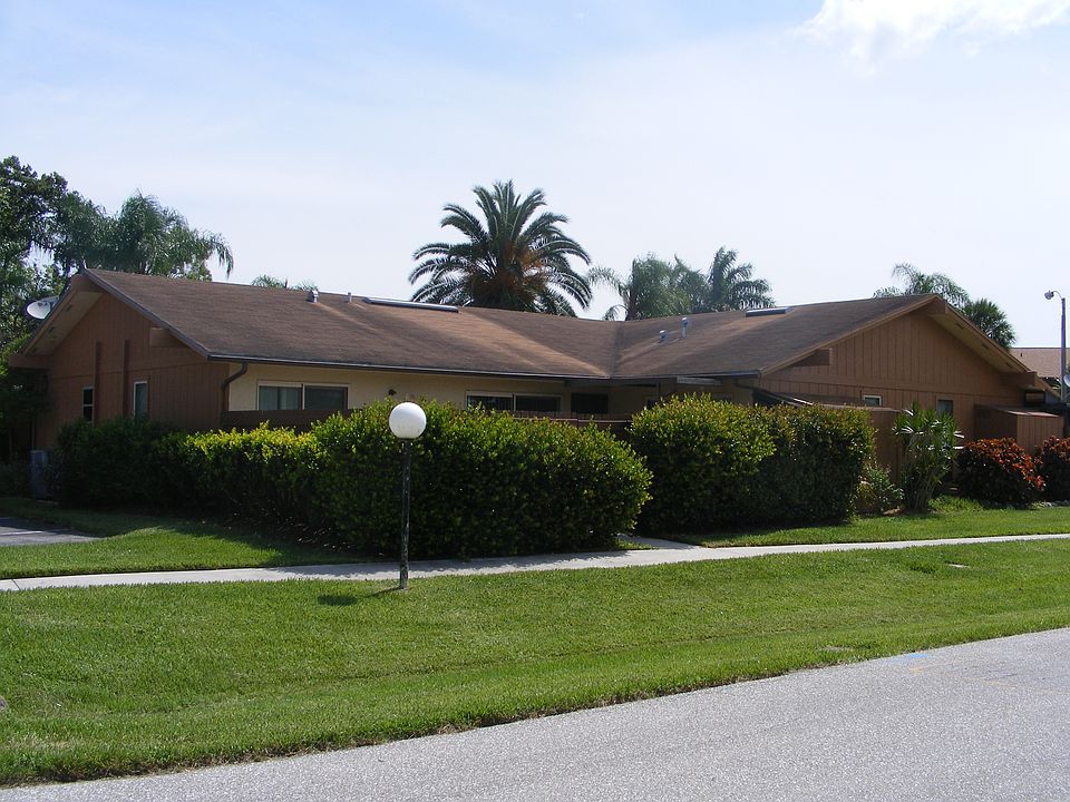 1st image of 5703 Foxlake Dr #4