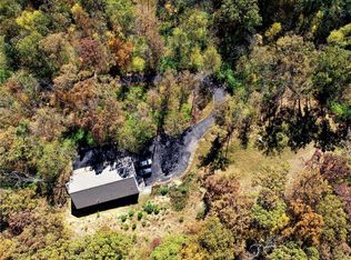 3925 Autumn Farms Dr, Pacific, MO 63069