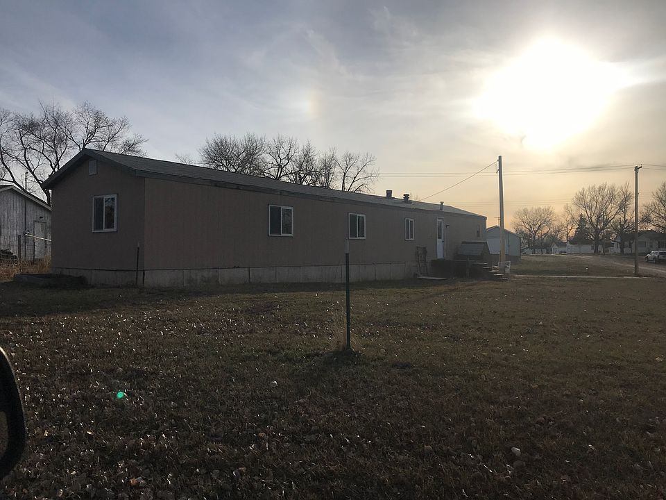 403 B St, Scobey, MT 59263 Zillow