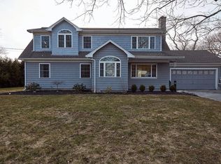 23 Alyce St, Swansea, MA 02726