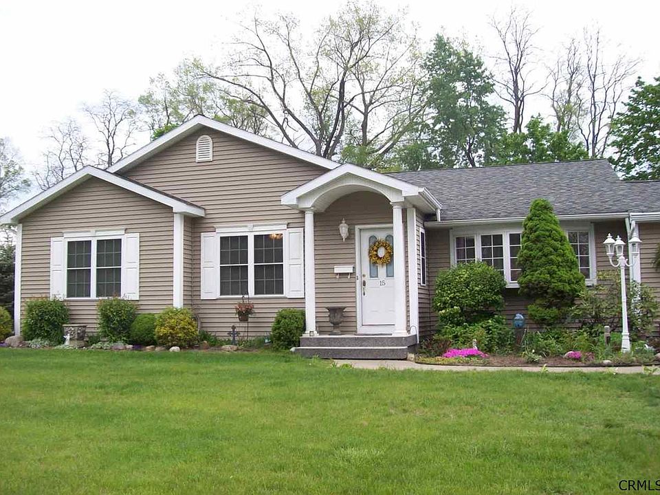 1st image of 15 Red Fox Dr