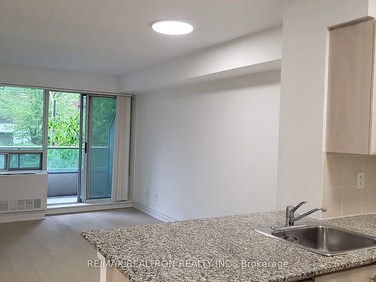 31 Bales Ave #208 — Photo 4