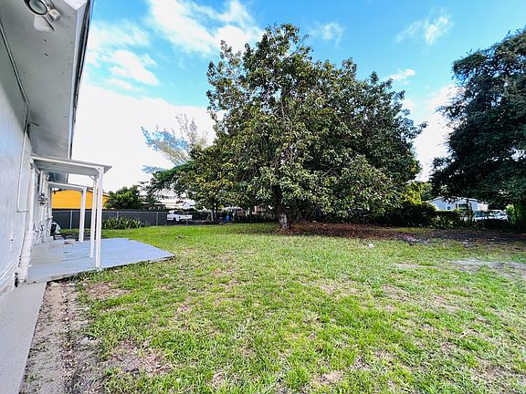 2nd image of 2748 NW 60th St #1
