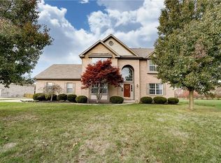 1297 Beech Trail Dr, Dayton, OH 45458