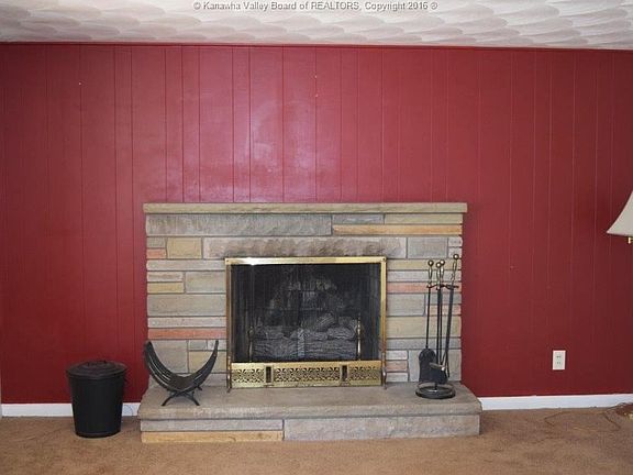 5th image of 1202 Shady Way