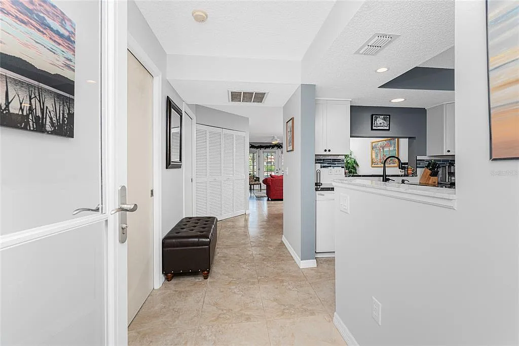 2 bed, 2.0 bath, 1112 sqft, $1,950 — Photo 4