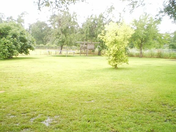 4th image of 615 Lejuanta St