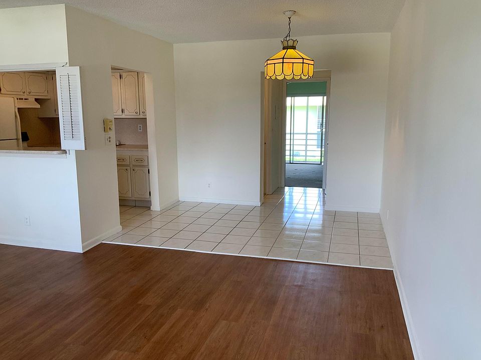 1st image of 207 Norwich I