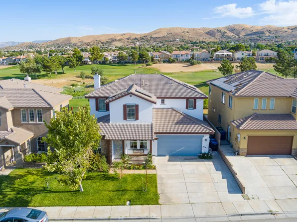 4332 Club Vista Dr, Palmdale, CA 93551