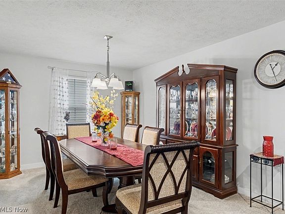 5th image of 346 Lakewick Ln