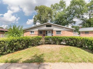 1146 Glenside Ln, Saint Louis, MO 63130