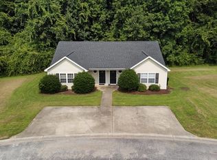 1582A Hollow Dr, Greenville, NC 27858