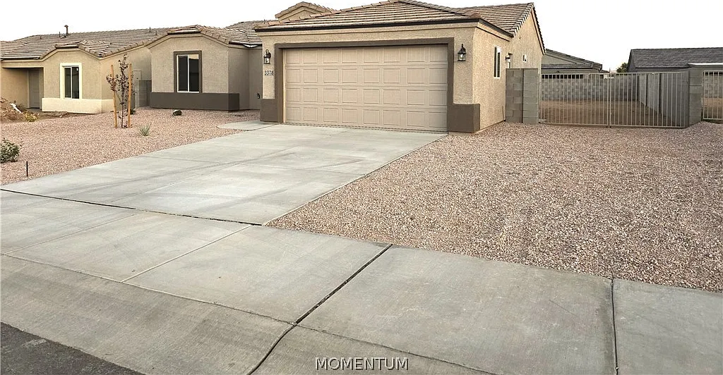 4 bed, 2.0 bath, 1416 sqft, $1,800 — Photo 3