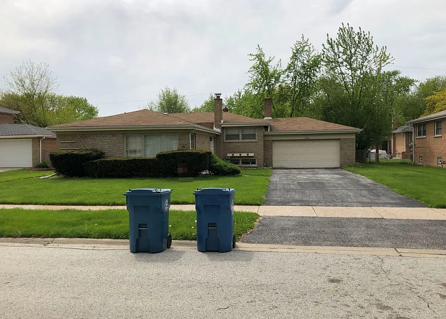 16046 University Ave photo 1