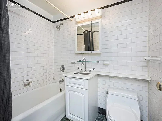 Rented by Sotheby's International Realty | media 5