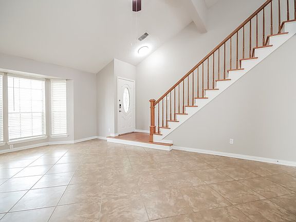 4th image of 1715 Windy Knoll Dr
