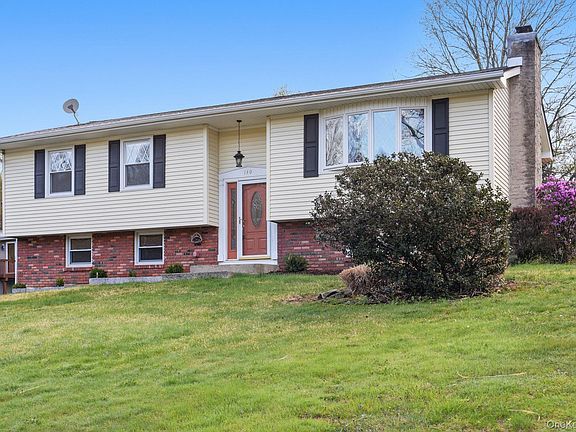 3rd image of 140 Chestnut Ridge Road