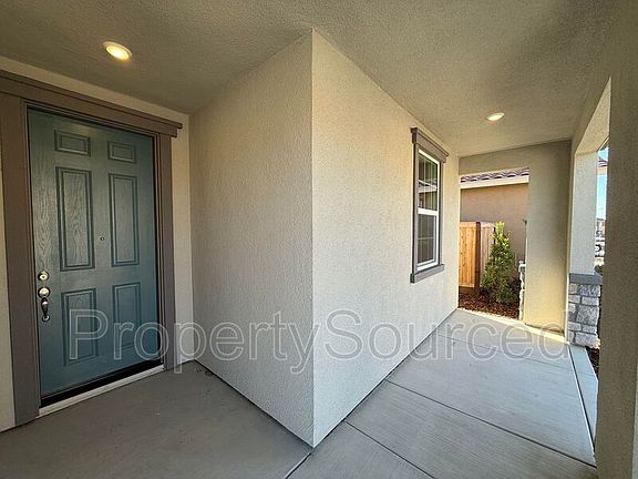 5th image of 2454 Cortese St