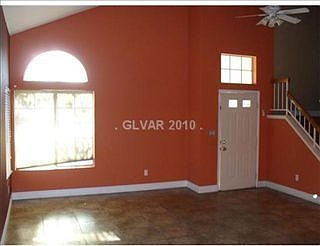 4th image of 8398 Gresham Dr