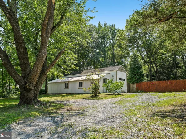 1495 E Buckshutem Rd, Millville, NJ 08332
