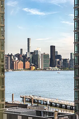 Sold by Sotheby's International Realty | media 6