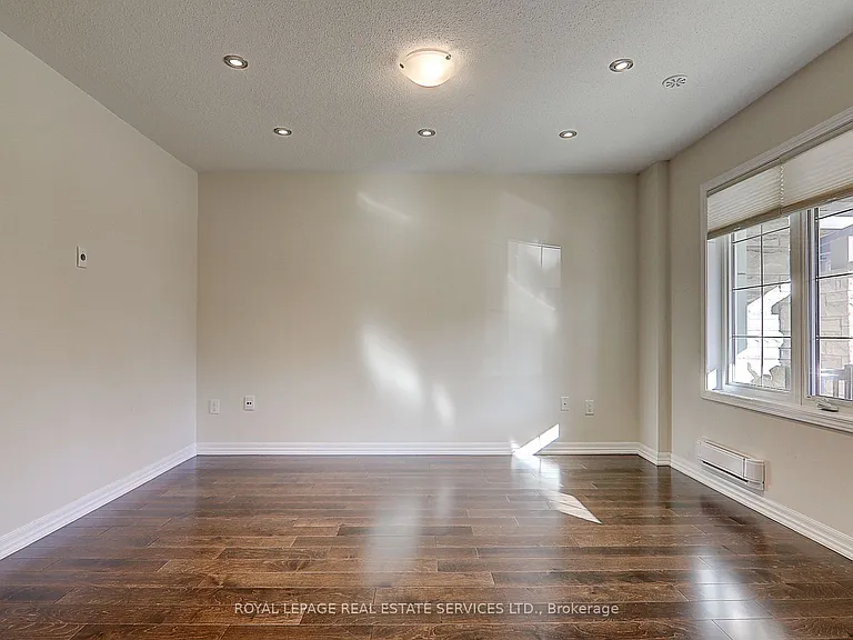 409 Switchgrass St — Photo 8