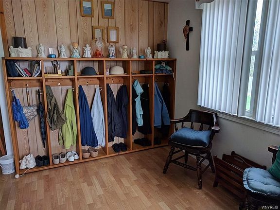 2nd image of 4238 Elmwood Ave