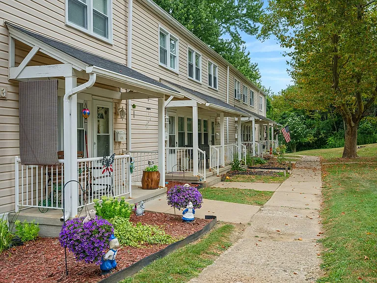 62 Midland Heights Cir #C — Photo 27