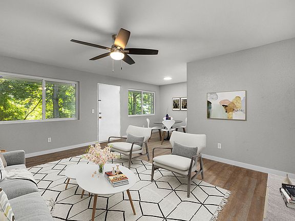 2nd image of 50 Devon Ct #B-6