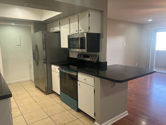 5th image of 4608 W Maryland Ave Unit 248