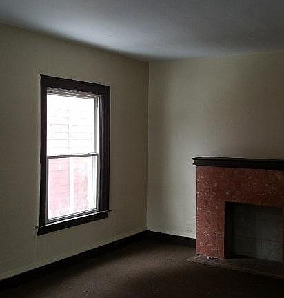 2nd image of 1305 Niagara Ave