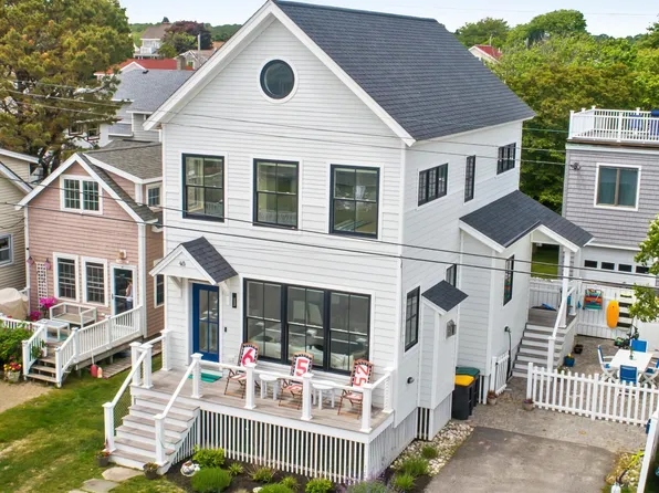 48 Bayview Ave, Scarborough, ME 04074