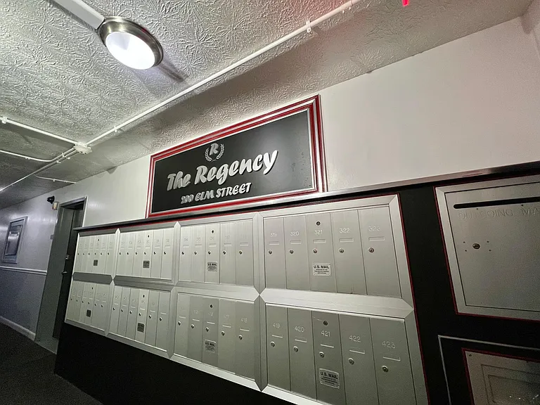 The Regency — Photo 12