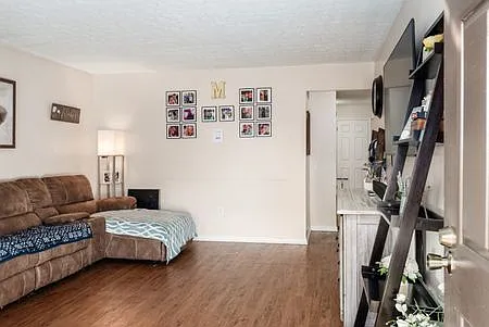 3560 Kinsale Head Dr — Photo 3