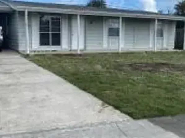 889 Bianca Dr NE, Palm Bay, FL 32905
