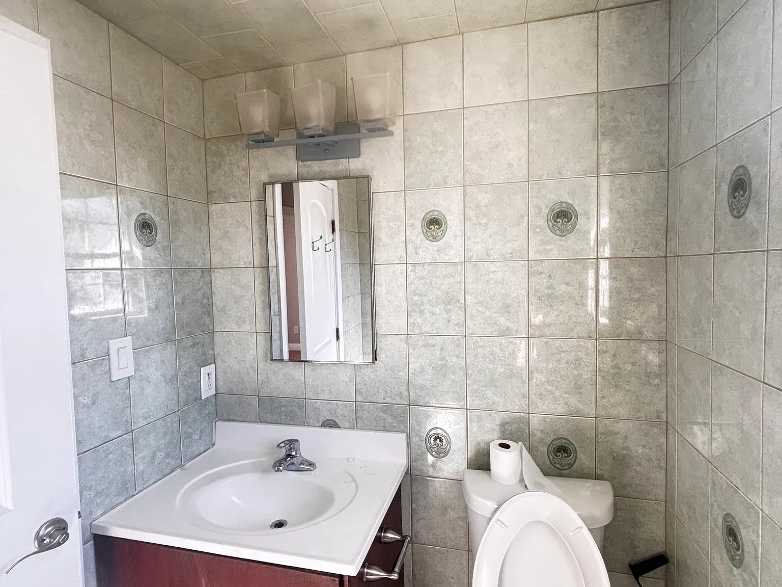 3 bed, 1200 sqft, $3,600 — Photo 3