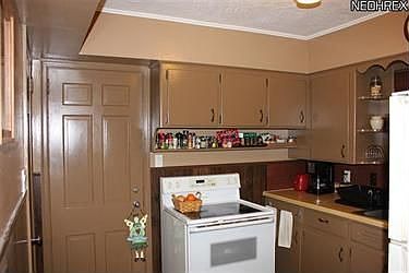 5th image of 1615 Delia Ave