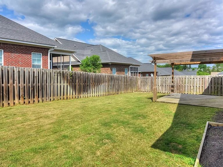 2513 Grier Cir — Photo 19