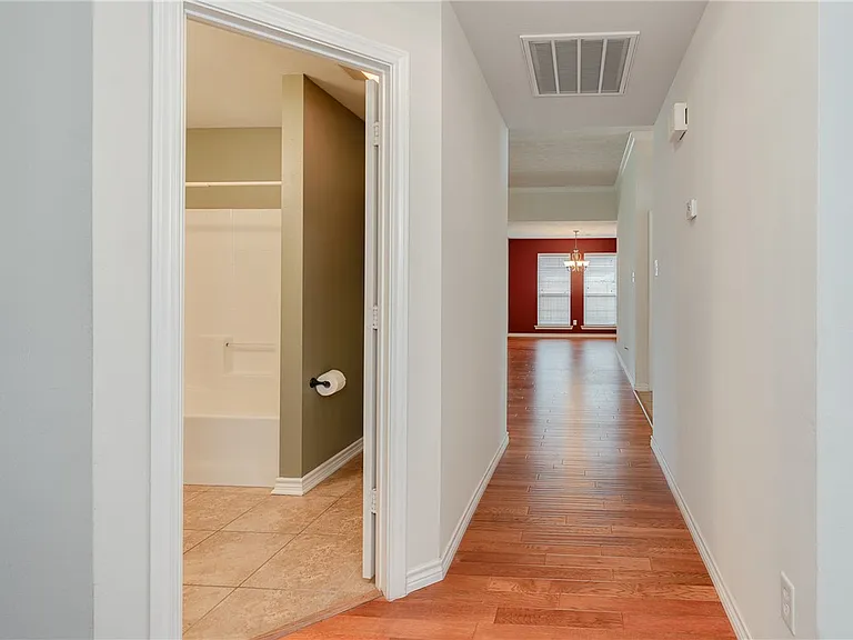 1207 Portsmouth Ct — Photo 21