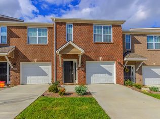 Savannah Oaks Townhomes, Lexington, KY 40509